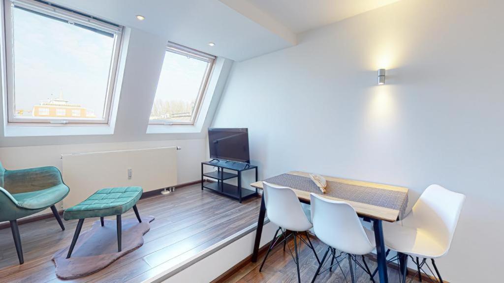 Spacious 4 Bedroom Near Center Munich